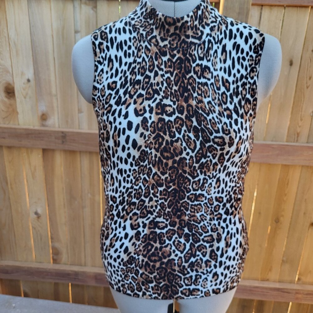 White House Black Market animal print sweater know sleeveless tie back top Small